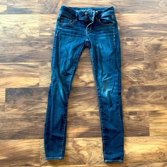 American Eagle Outfitters Denim - American Eagle skinny jeans size 2